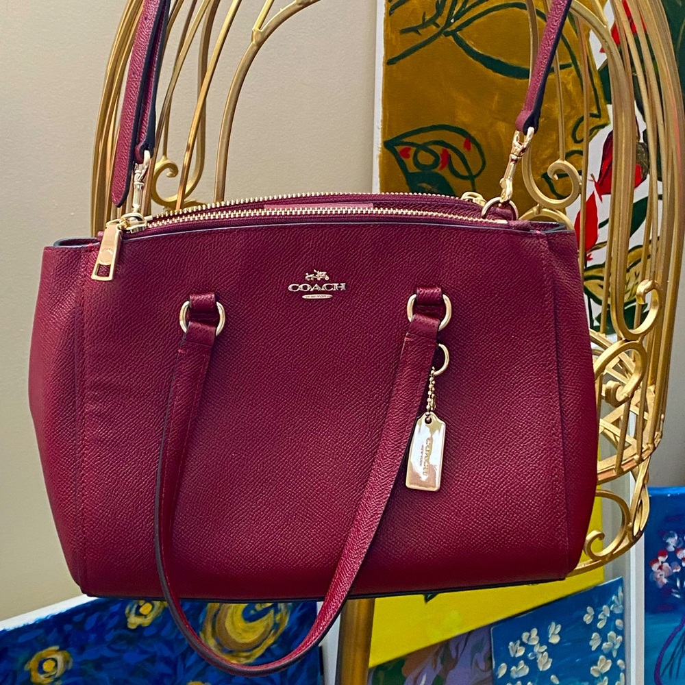 DeepRed COACH Crossbody Bag 💋